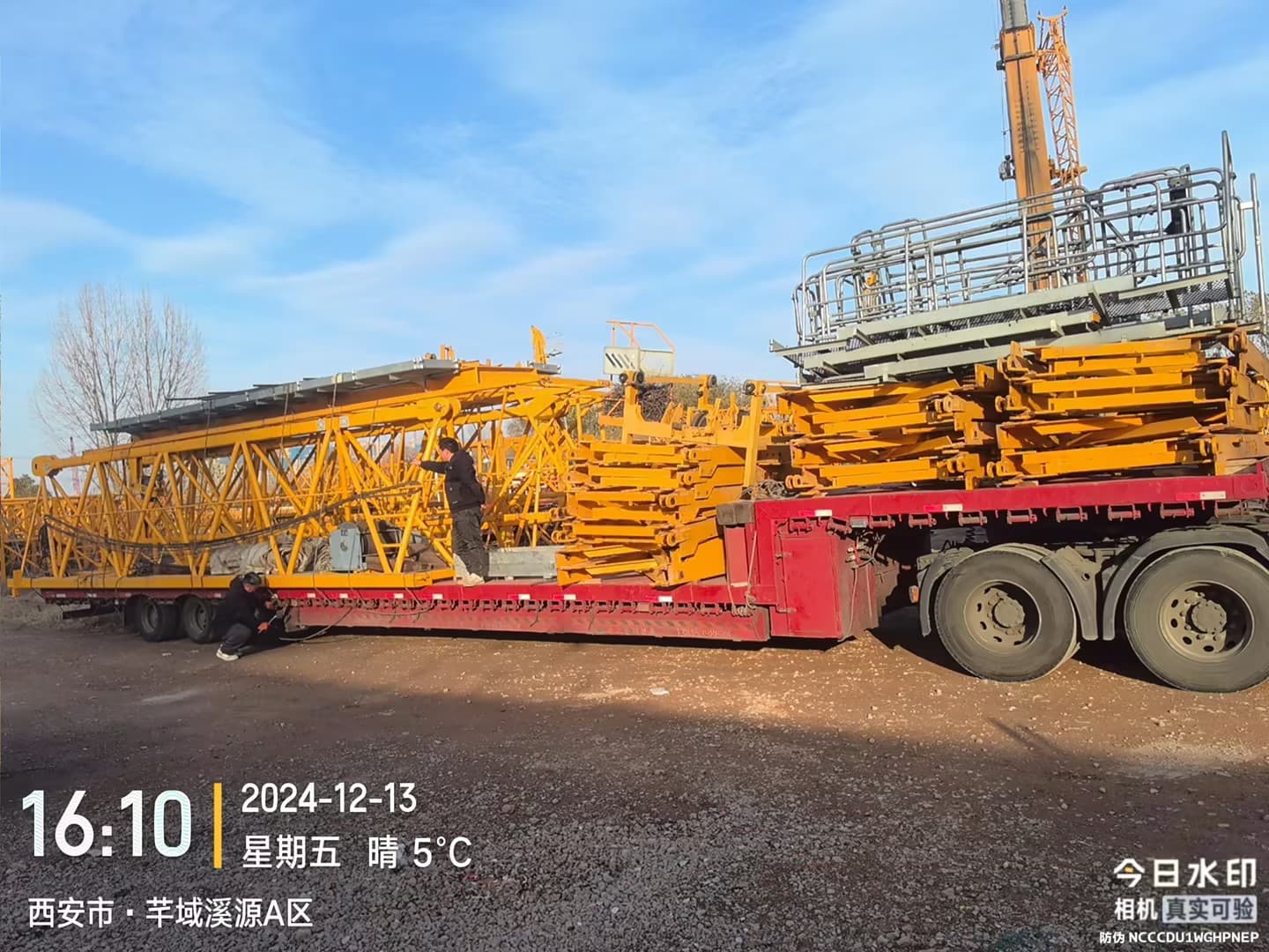 China top brand ZoomlionT6515-10F tower crane in  Vietnam